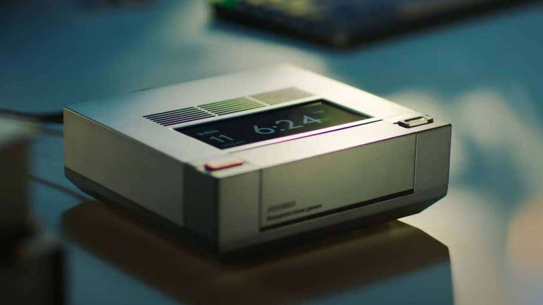 AyaNeo's New Mini-PC Looks Like A High-Tech NES, Ships Out Soon